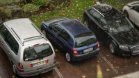 parking 3 auta